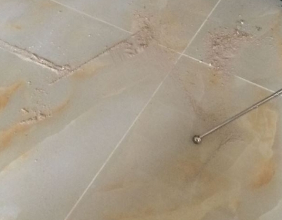 长丰瓷砖空鼓维修公司分享粘合剂选择不当在瓷砖铺贴过程中可能导致以下问题