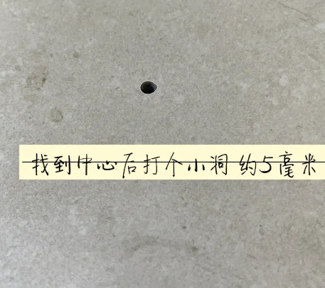 长丰瓷砖空鼓维修公司专业解答在瓷砖铺贴过程中，如果砂料搅拌不均匀，将会带来以下问题